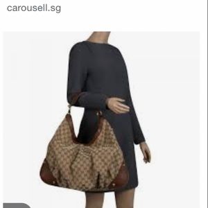 Gucci hobo big perfect condition brown and tan original Gucci beautiful conditio